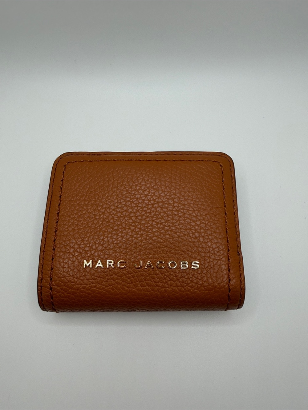 Marc Jacob’s tan Wallet ghw